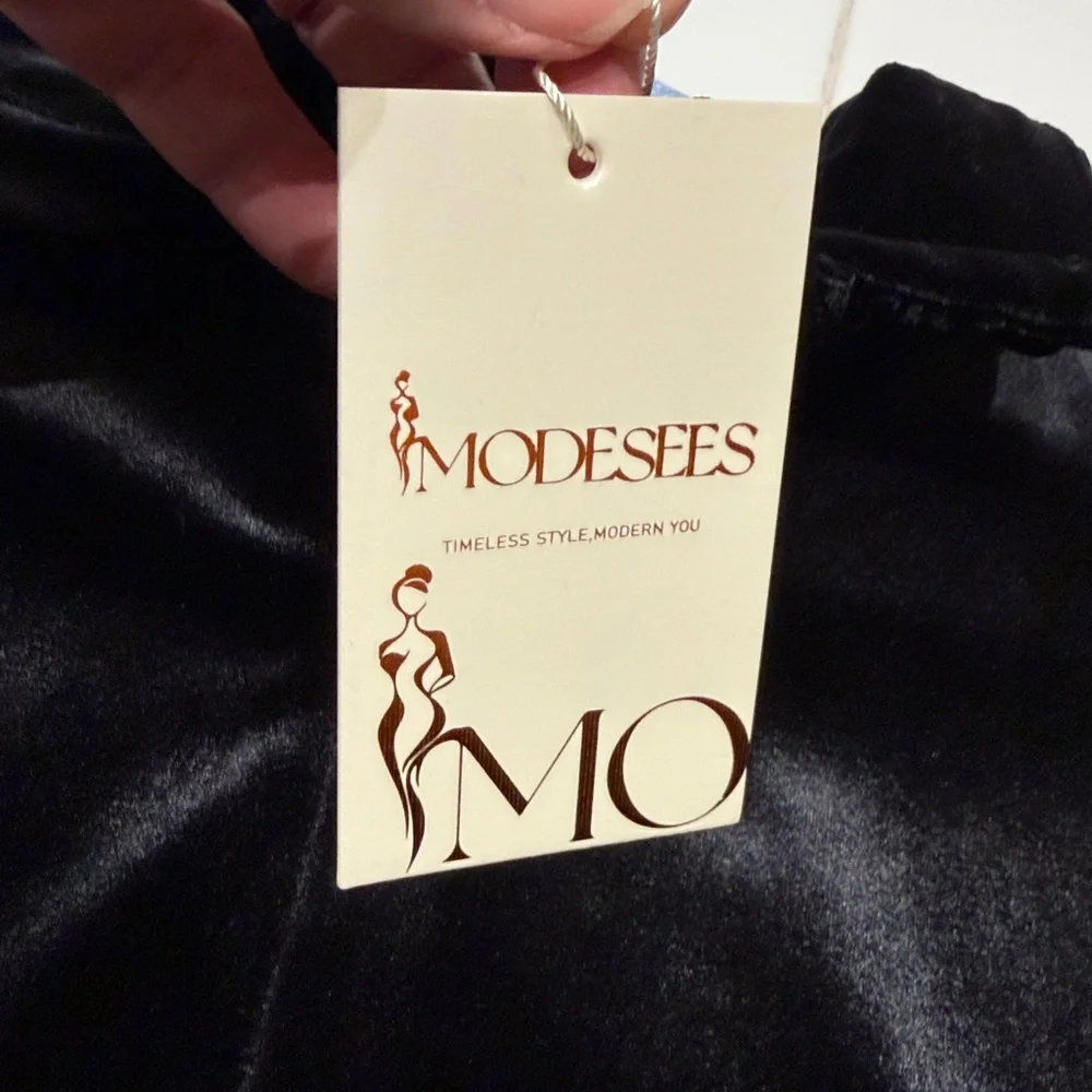 MODESEES velvet faux ostrich feather dress. - Picture 4 of 8